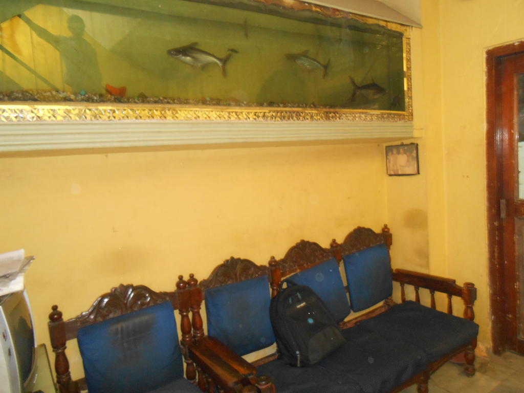 Hotel Sonmony Varanasi Exterior photo