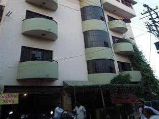 Hotel Sonmony Varanasi Exterior photo