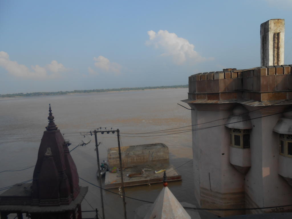 Hotel Sonmony Varanasi Exterior photo